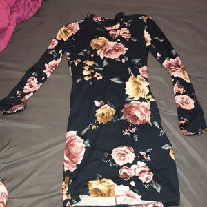 very fitted and stretchy dress !